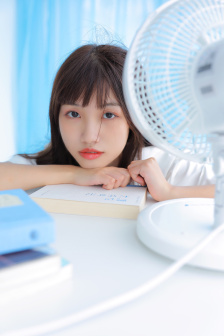女学生处破外女出血视频